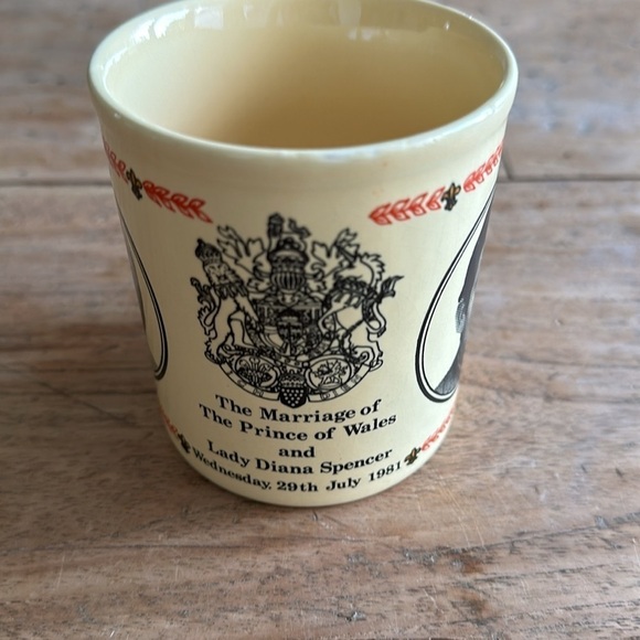 Charles & Diana Vintage 1981 Lady Diana Prince Charles Royal Wedding Mugs (2) - Picture 4 of 15